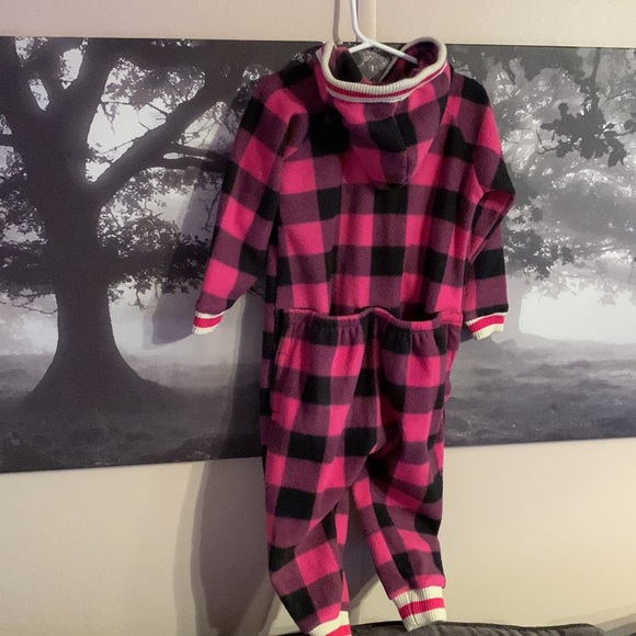 Pookie pink and black plaid fleece hooded onesie 5T - Picture 3 of 13